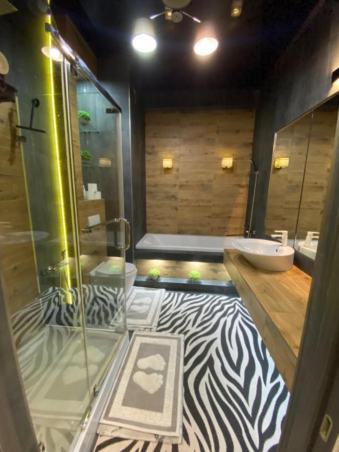 New Double Room Luxury Apartment In The Center Chisináu Exterior foto
