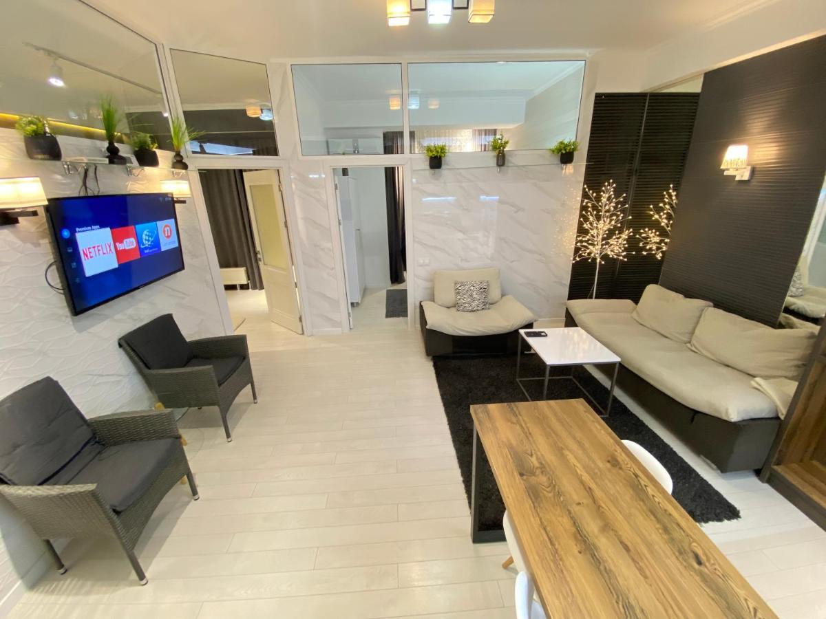 New Double Room Luxury Apartment In The Center Chisináu Exterior foto