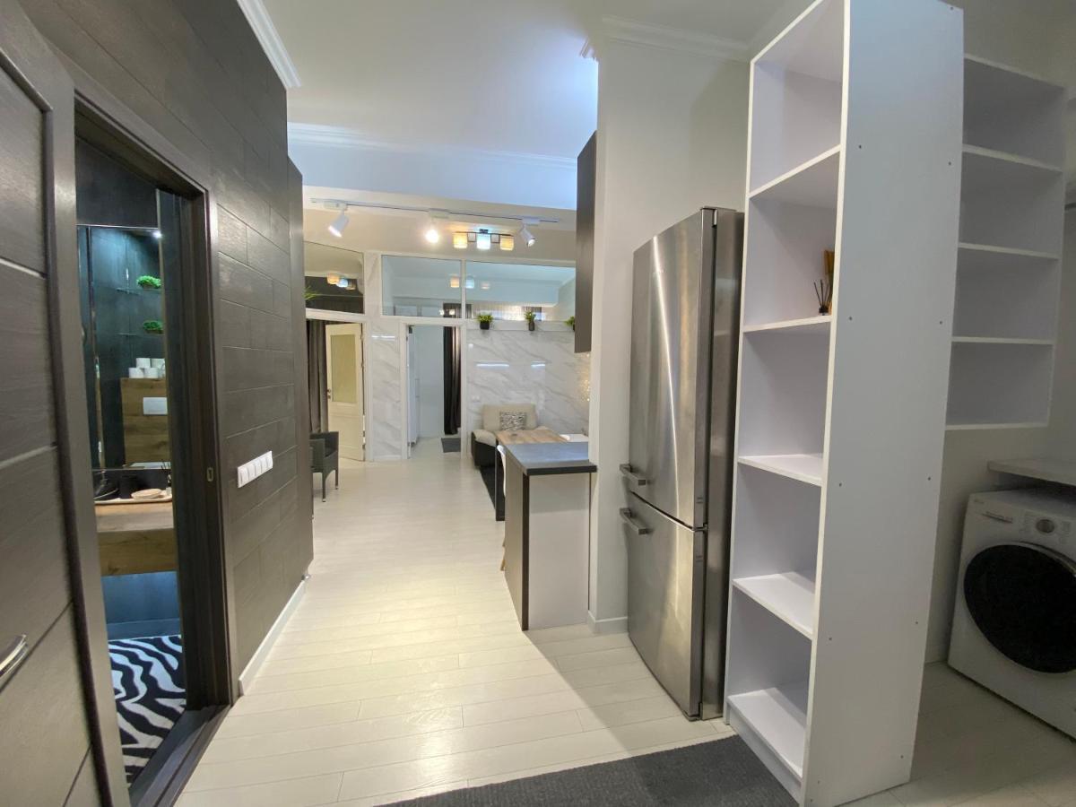 New Double Room Luxury Apartment In The Center Chisináu Exterior foto