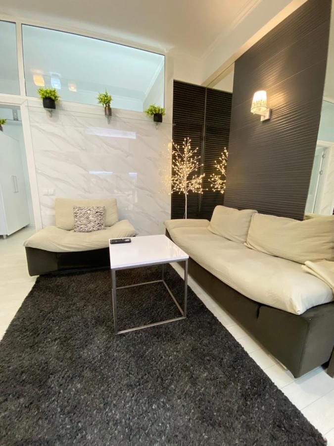 New Double Room Luxury Apartment In The Center Chisináu Exterior foto
