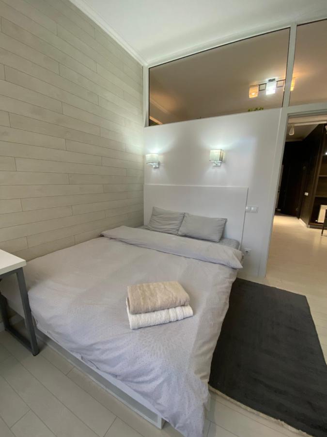 New Double Room Luxury Apartment In The Center Chisináu Exterior foto