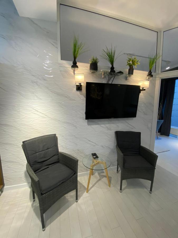 New Double Room Luxury Apartment In The Center Chisináu Exterior foto