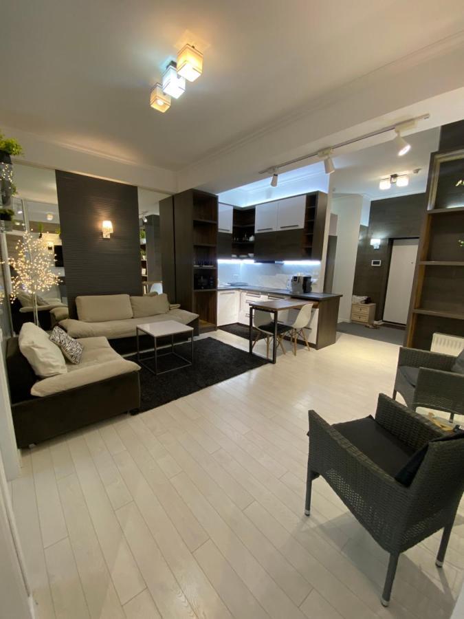 New Double Room Luxury Apartment In The Center Chisináu Exterior foto